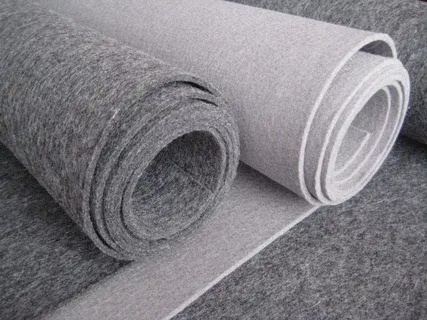 Синтетический войлок NEOTEX PROM завода нетканых материалов НЕОТЕКС – это нетканый материал, изготавливаемый по иглопробивной технологии из синтетических полиэфирных волокон.